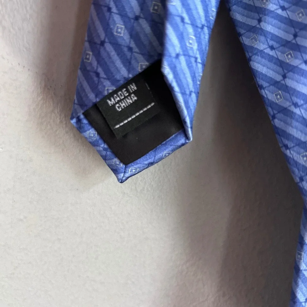 Gianfranco Ruffini Mens Blue Geometric Striped 100% Silk Necktie WFL2831